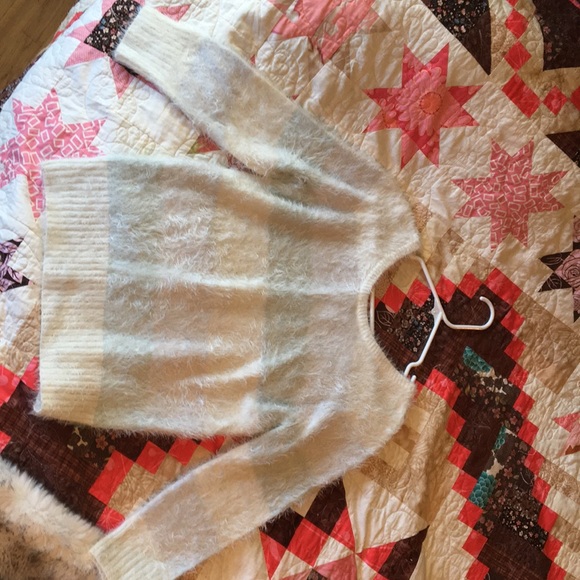 Sweater, feathery and cozy 3/4 sleeve - Picture 6 of 6